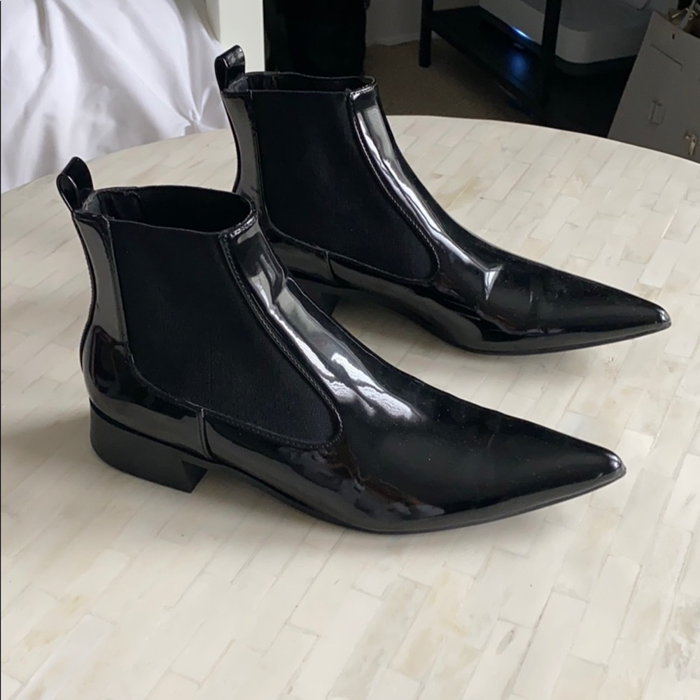 Zara Shiny Pointed Chelsea Boots